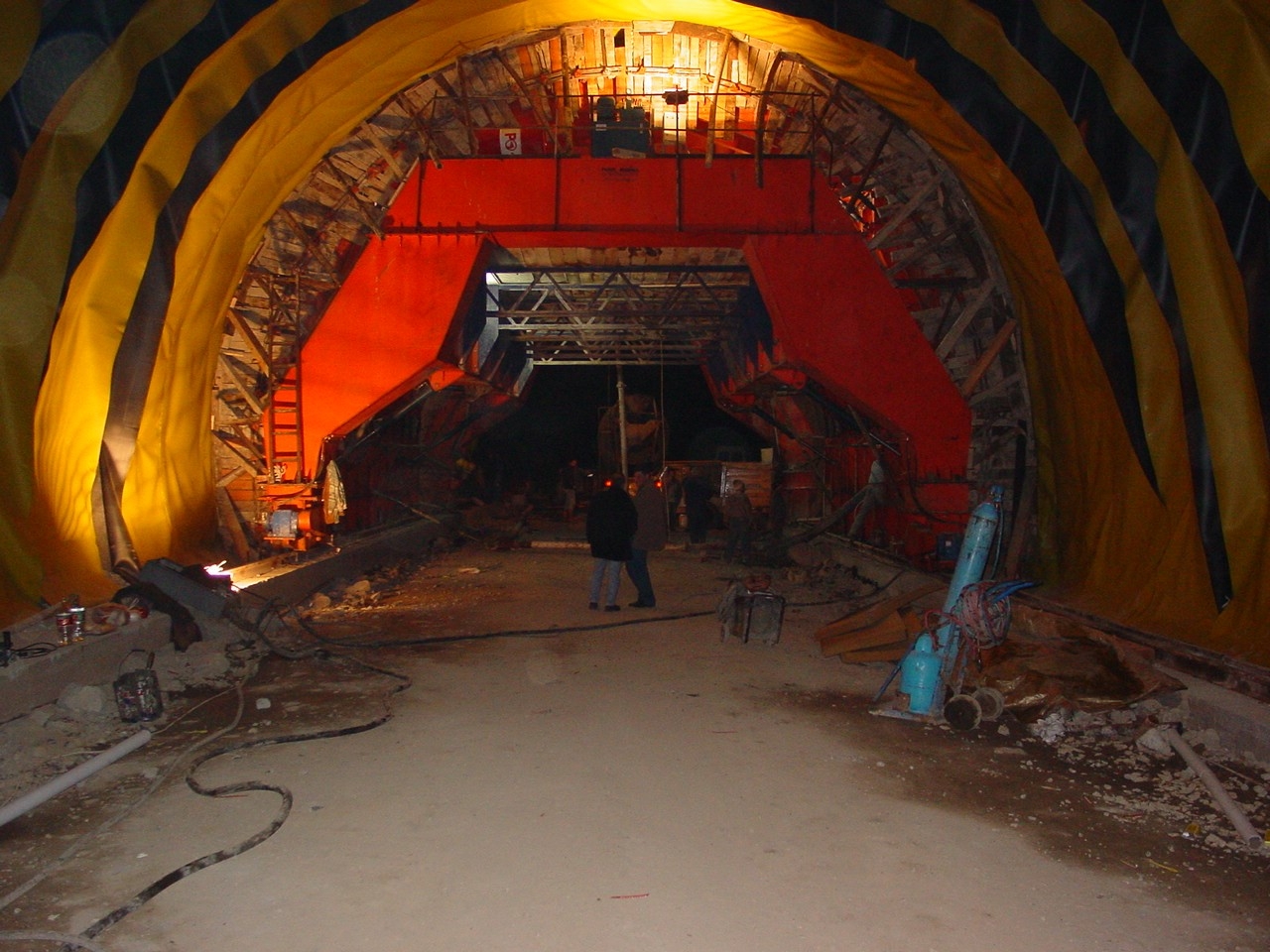 2024/01/turkiyenin-en-buyuk-tunellerinden-birinin-hikayesi-muhendisinin-ismini-tasiyor-20240123AW12-7.jpg